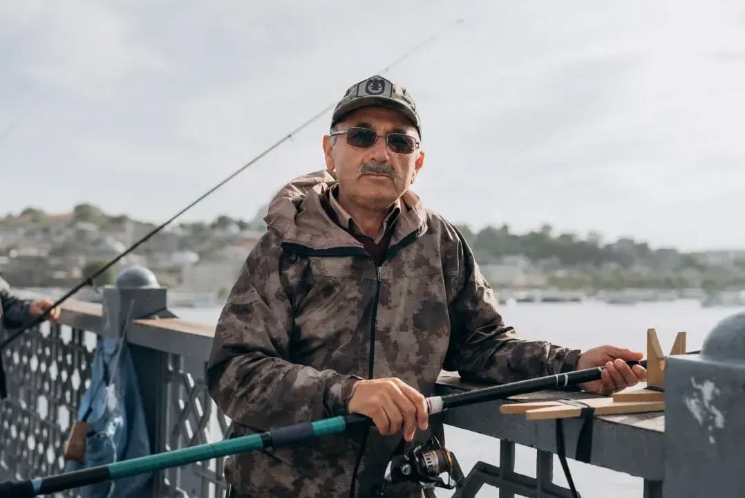 シニア世代に人気の静かな釣り場とその魅力